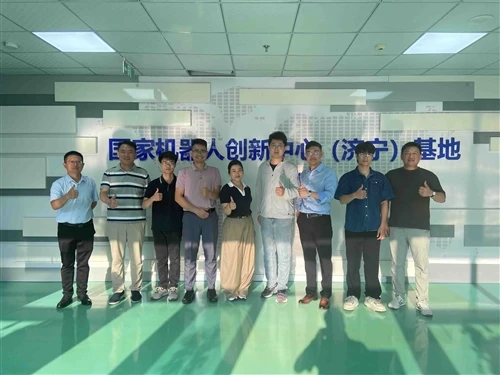 Une délégation de clients vietnamiens visite Zkseasy pour explorer de nouvell...